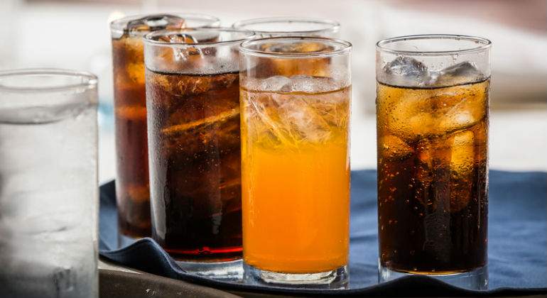 Los refrescos adelantan sus objetivos medioambientales