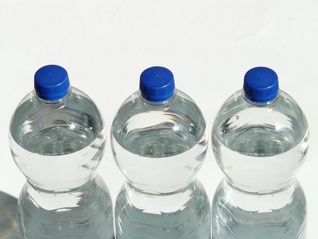La demanda de agua fuera del hogar crece a un ritmo del 12%, frente al 5% de los refrescos