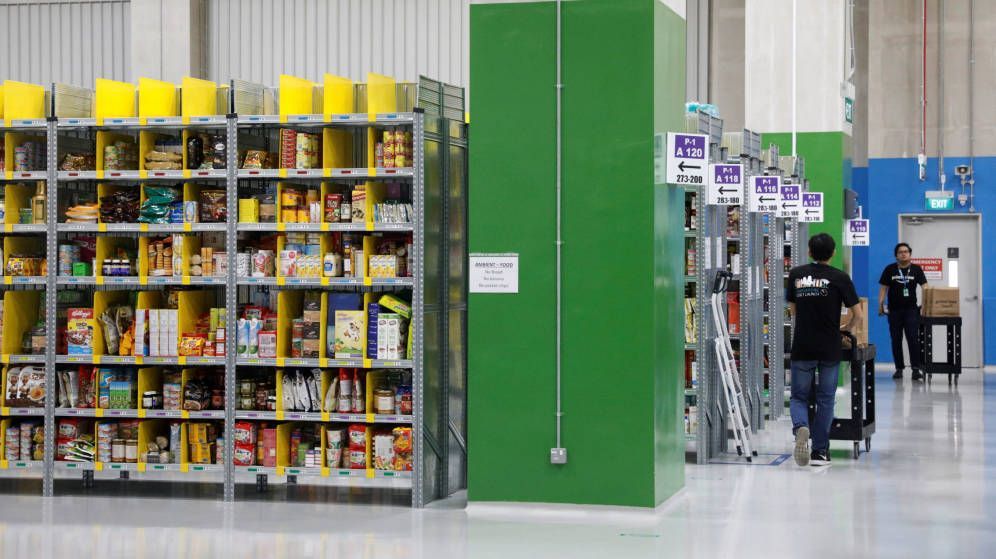 Amazon pone una pica en el reino de Roig con su primera base logística en Valencia