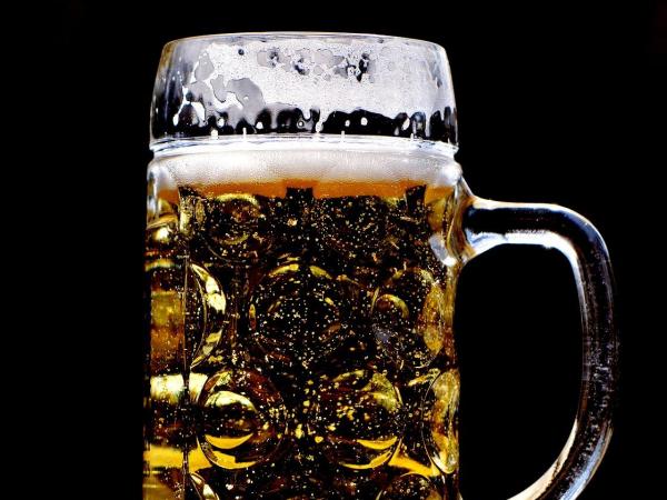El principal productor de cerveza en la UE logra hacer 8.300 millones de litros al año, ¿sabes de qué país se trata?