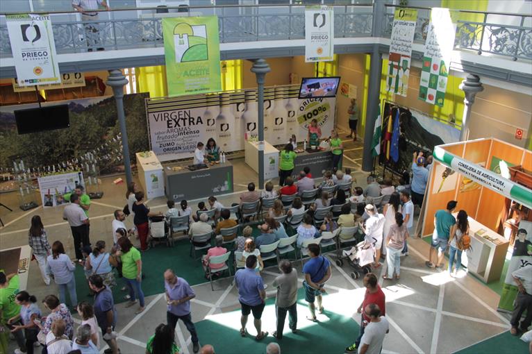 La segunda jornada de Agropriego se centra en el mundo del aceite
