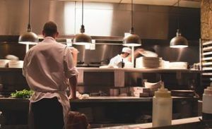 Fehr e IRI unen sus fuerzas para crear un observatorio de consumo del canal horeca