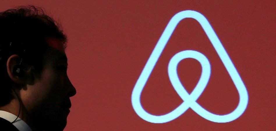 Airbnb abre un nuevo frente: el grupo permitirá reservar restaurantes desde su plataforma