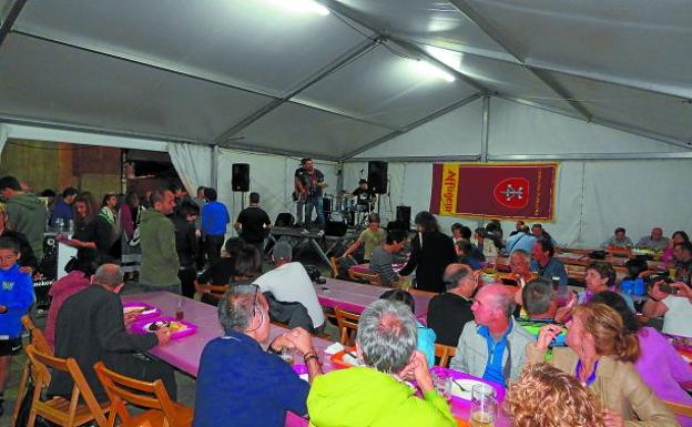 La ‘Feria solidaria de la cerveza’ abre hoy la carpa hasta el domingo
