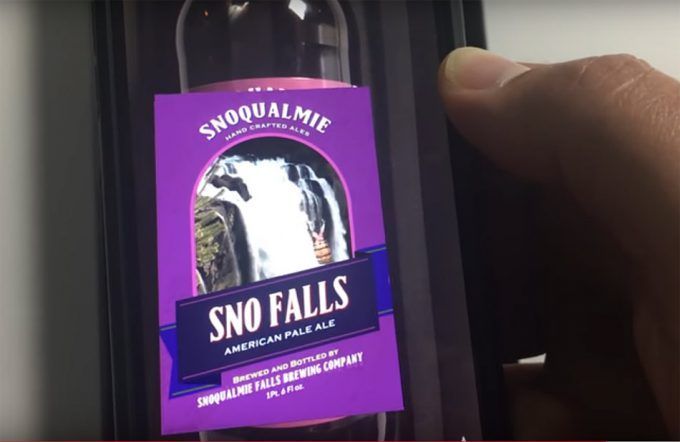 Cerveza artesana con etiquetas de realidad aumentada