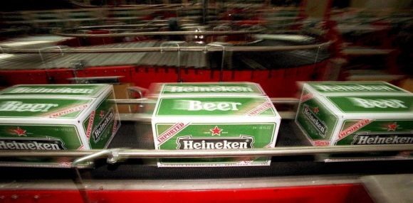 Los empleados de Heineken se aseguran por convenio 20 cajas de cerveza al año