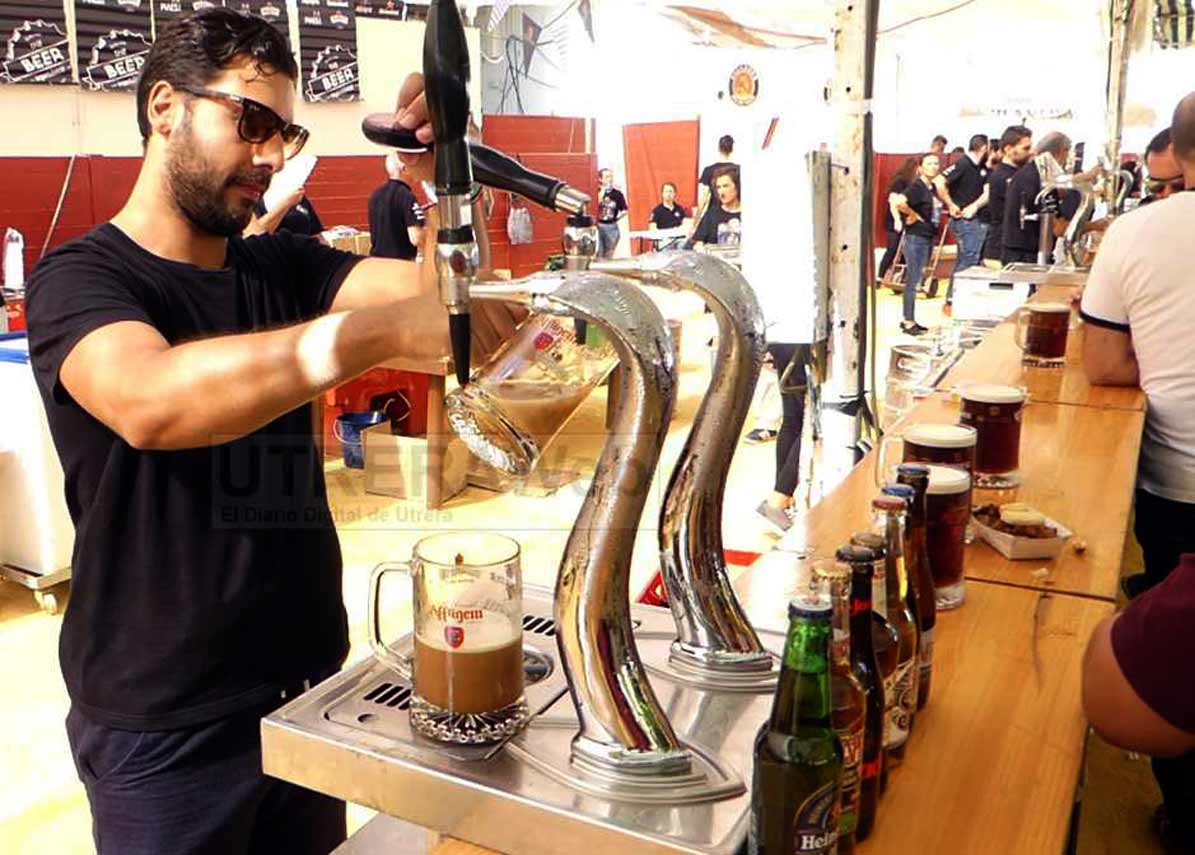 La Fiesta de la Cerveza de Utrera cierra con más de 4.000 visitantes, 8.000 consumiciones de jarras medio litro y 5.000 tapas