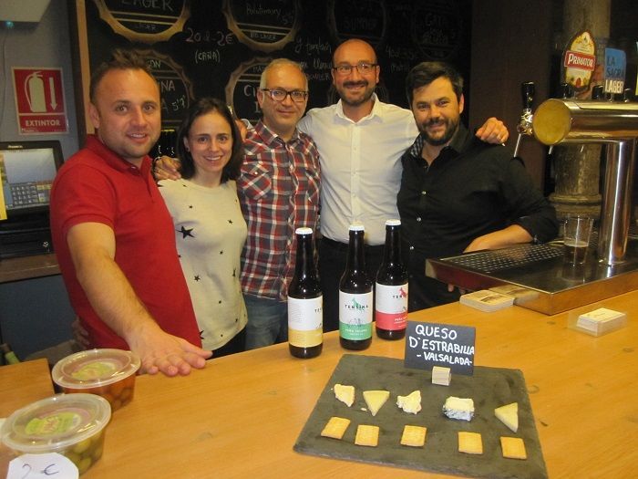 Se presentan Quesos D’Estrabilla y Cerveza Artesana tensina en L’Artesana cervecería de Huesca