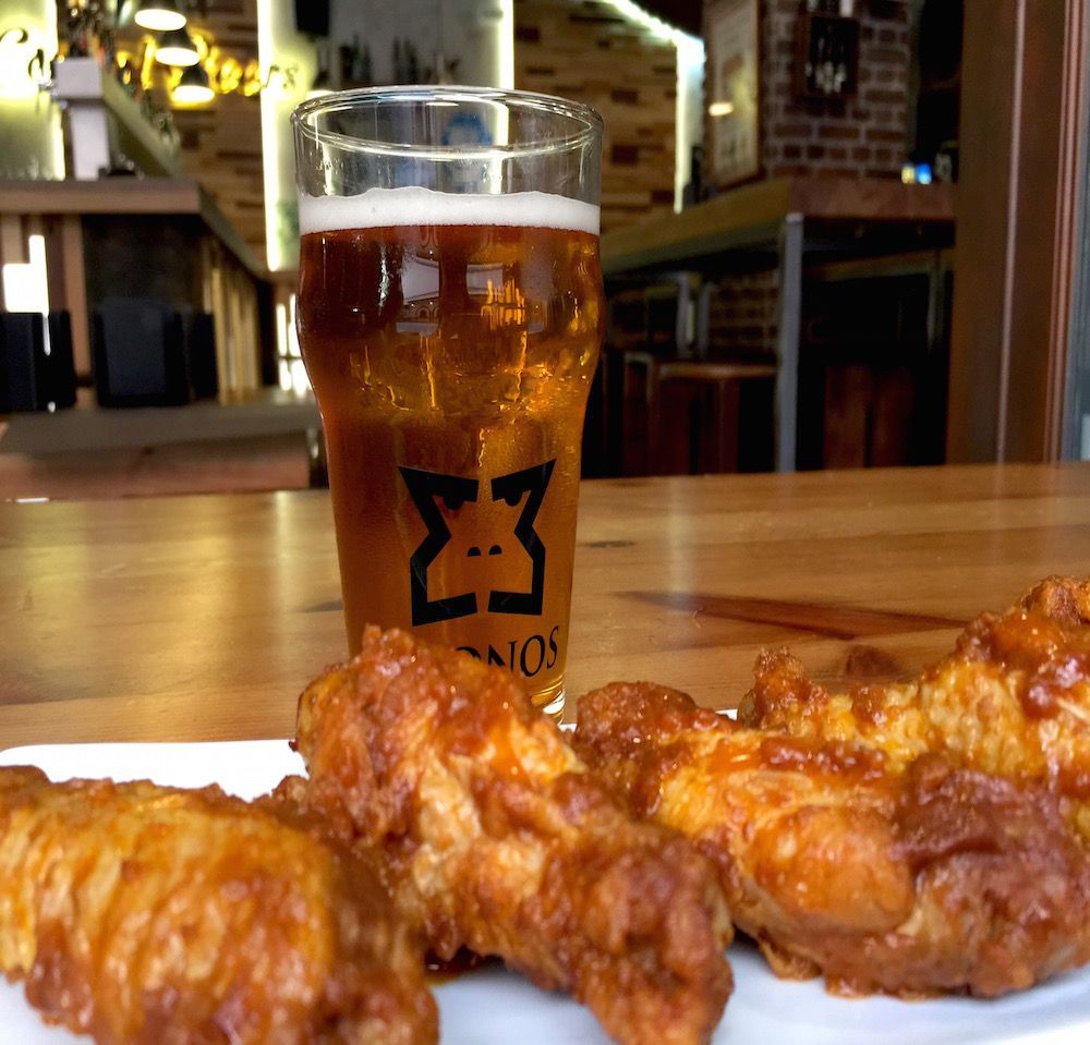 Cervezas y tapas, el maridaje perfecto.
