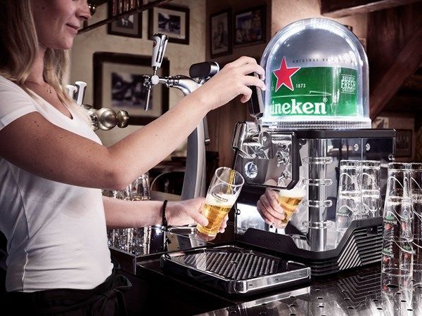 Heineken Blade: conoce a ‘Nespresso’ de la cerveza (con cápsula y todo!)