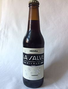 La Salve lanza una edición limitada de cerveza negra para celebrar la Navidad