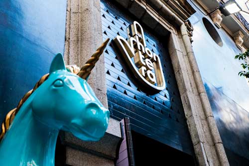 Abre sus puertas el restaurante más hortera de Madrid