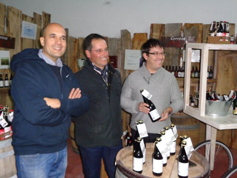 El Ayuntamiento de Moradillo de Roa y Mica se unen para fabricar una ‘cerveza de vendimia’