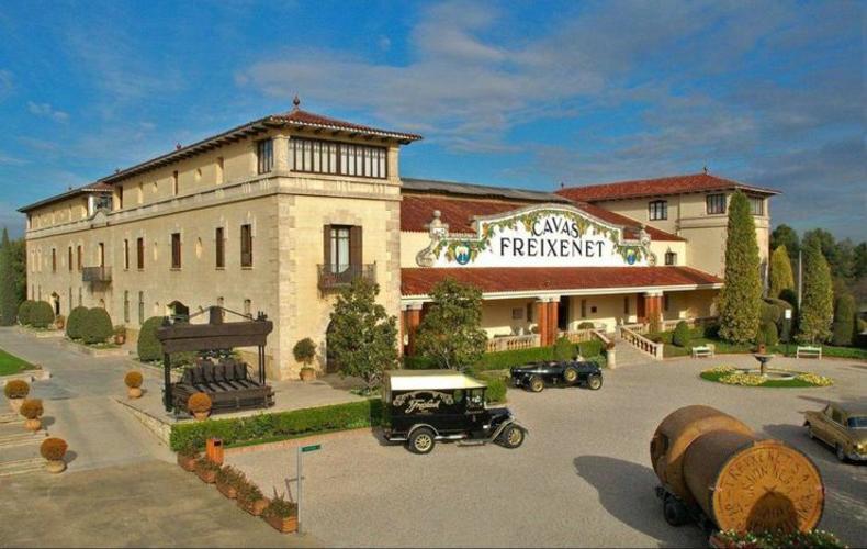 Freixenet prepara la venta del 50,7% de la empresa al grupo alemán Henkell