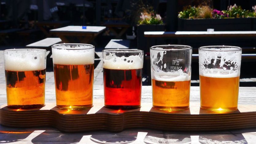 CERVEZAS: ARTESANAS,PREMIUM Y SALUDABLES DAN UN GIRO A LA OFERTA.