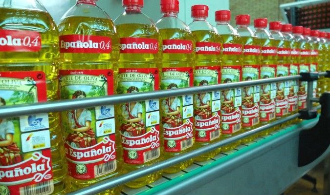 La sevillana Acesur lidera la venta de aceite de oliva en España