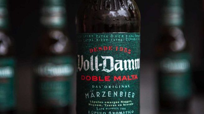 Voll-Damm renueva la imagen de su cerveza de doble malta.
