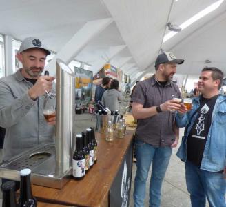 Siero enseña a hacer cerveza