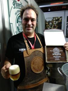 Premio en Barcelona para la cerveza artesana de La Redondela 0