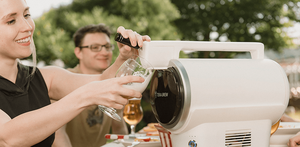 El grifo de cerveza inteligente y portátil que la mantiene fría allá donde vayas
