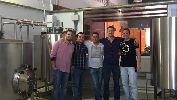 «Ocho Huellas», la artesanía cervecera del Bajo Guadalquivir