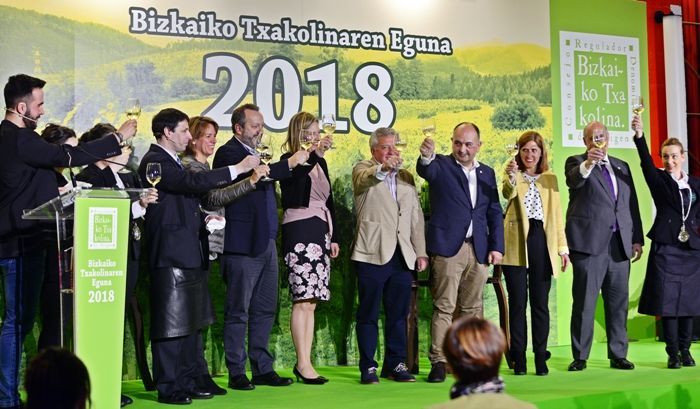 El “Txakolin” celebra su fiesta anual