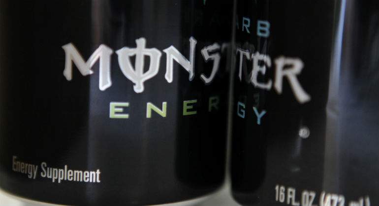 La compañía de bebidas energéticas Monster Beverage gana un 21,4% más en el primer trimestre