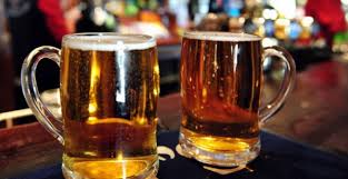Una empresa de Vilalba crea una nueva cerveza de berzas