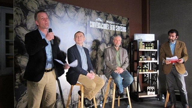Expertos sostienen, en un encuentro en el Espacio Ambar, que hay mercado para cervezas más creativas