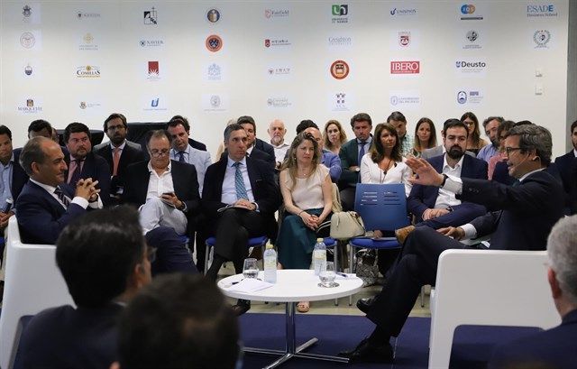 Paradela (Heineken) asegura que las empresas «deben aprovechar el talento joven para acometer la transformación digital»