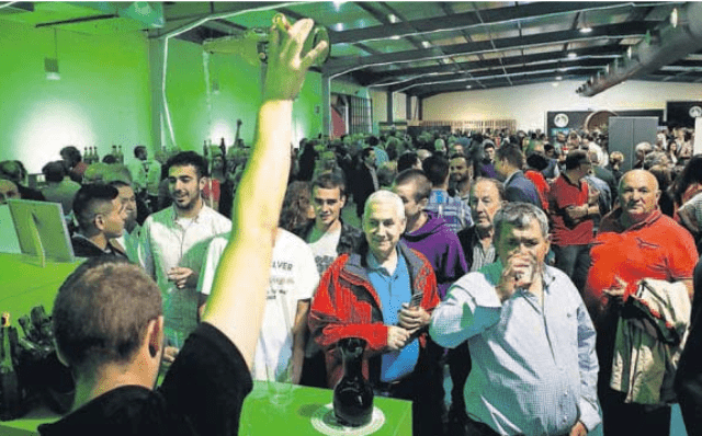 El mal tiempo desploma la venta de sidra:  “Sobrará la mitad de la producción”