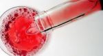 Francia destapa un fraude de vino rosado español que se vendía como francés