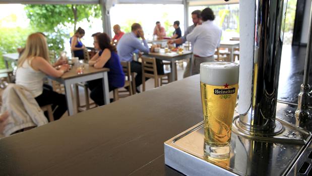 Las malas temperaturas condicionan las ventas del grupo Heineken en 2018
