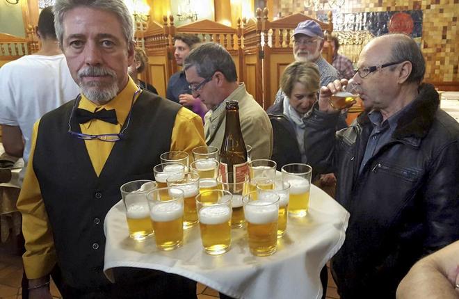 La subida del precio de la cerveza dispara los ingresos de los bares