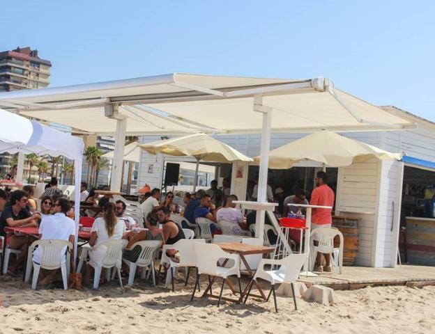 A la caza de la ‘birra’ helada en Gandia