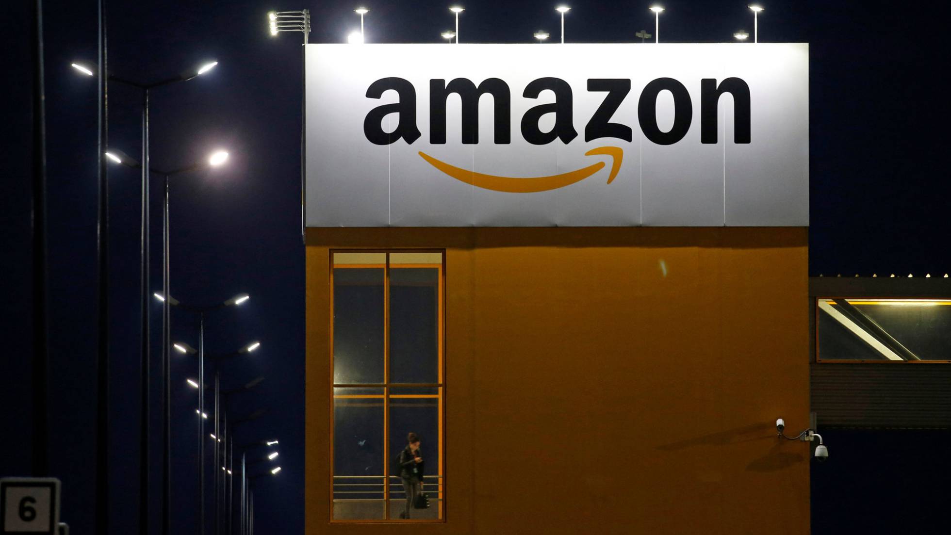 Amazon alcanza el billón de dólares de valoración bursátil