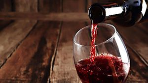 Las exportaciones españolas de vino caen en volumen pero ganan en facturación