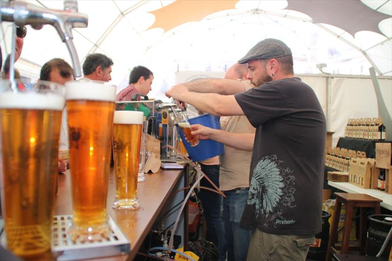 La región produce 250.000 litros de cerveza artesana anualmente