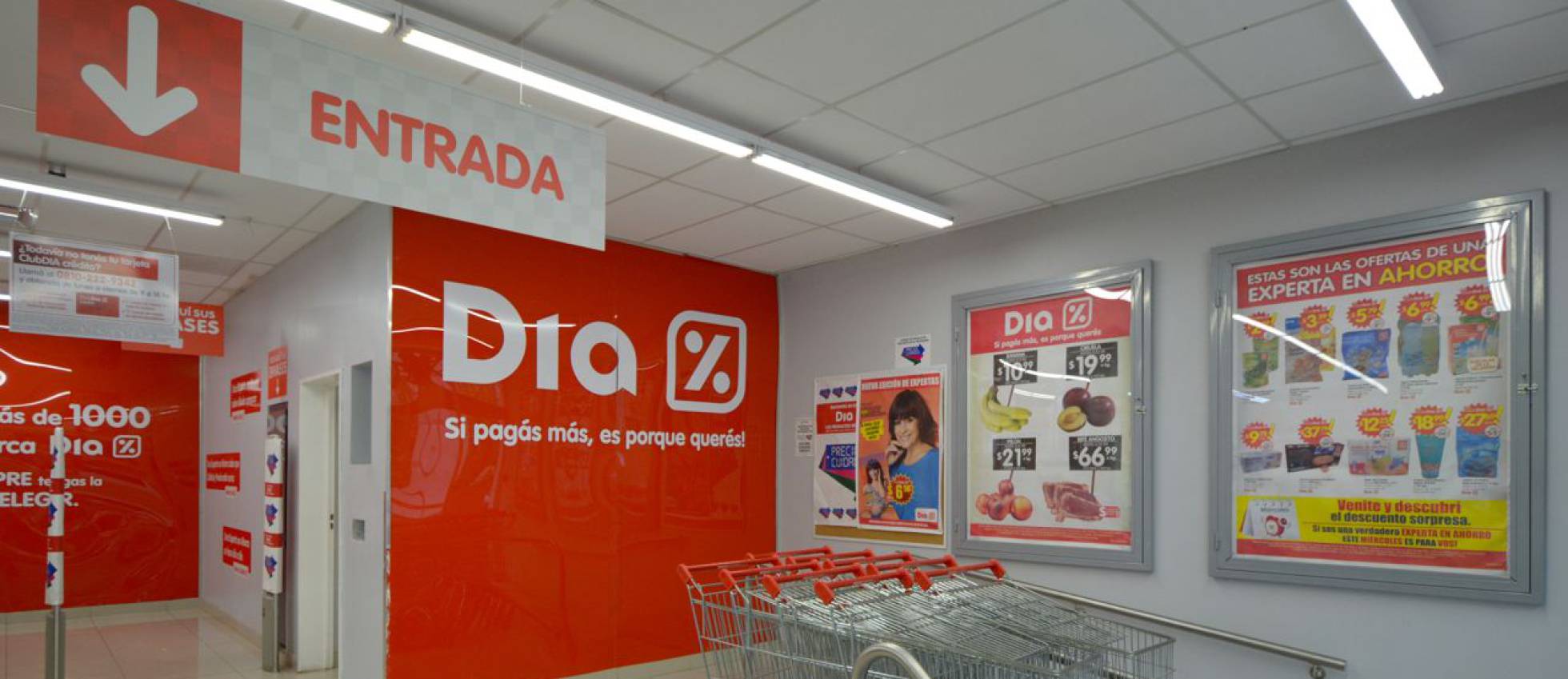 Dia paga un millón de dólares por 12 súper de Walmart en Argentina