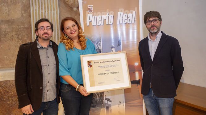 Cervezas La Piñonera recibe el Premio a la Promoción Turística Villa de Puerto Real