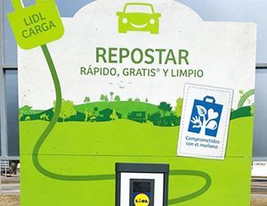 Lidl invierte más de 600.000 euros en instalar 40 puntos de carga rápida de vehículos eléctricos en 19 tiendas