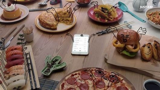«Food delivery”, la categoría que más crece en consumidores online en el último año