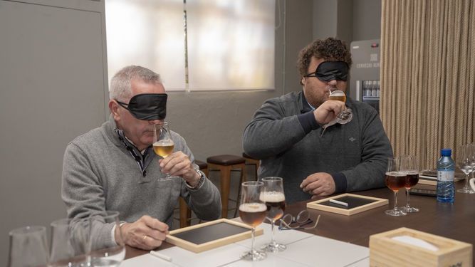 Cervezas Alhambra abre la puerta de sus secretos
