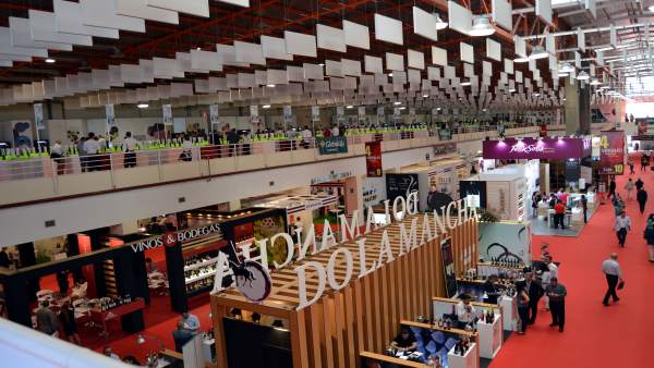 Fenavin llega a la mayoría de edad como puro negocio: la exportación de vino español se duplica desde su nacimiento.