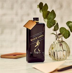 Johnnie Walker lanza un whisky de bolsillo