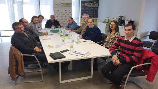 El grupo operativo Interpanel avanza en la armonización de paneles de cata de aceite de oliva