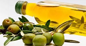 Los precios en origen del aceite de oliva virgen extra en España son un 58% inferiores a los de Italia