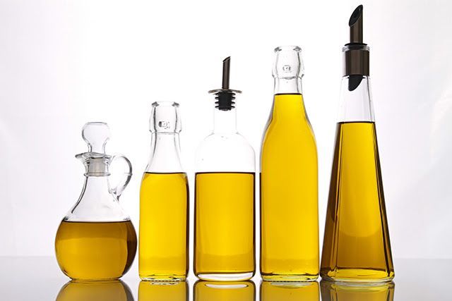 La Junta de Andalucía trabajará con la interprofesional del aceite de oliva para avanzar en una mejor autorregulación del sector
