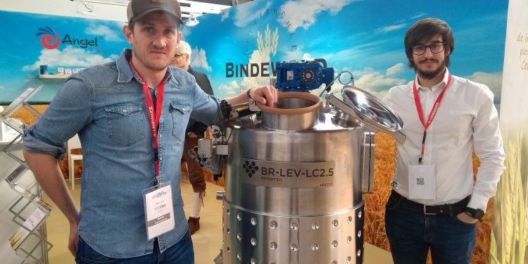 Maltas Cerveceros presenta un multiplicador de levaduras diseñado en Navarra por LEV 2050