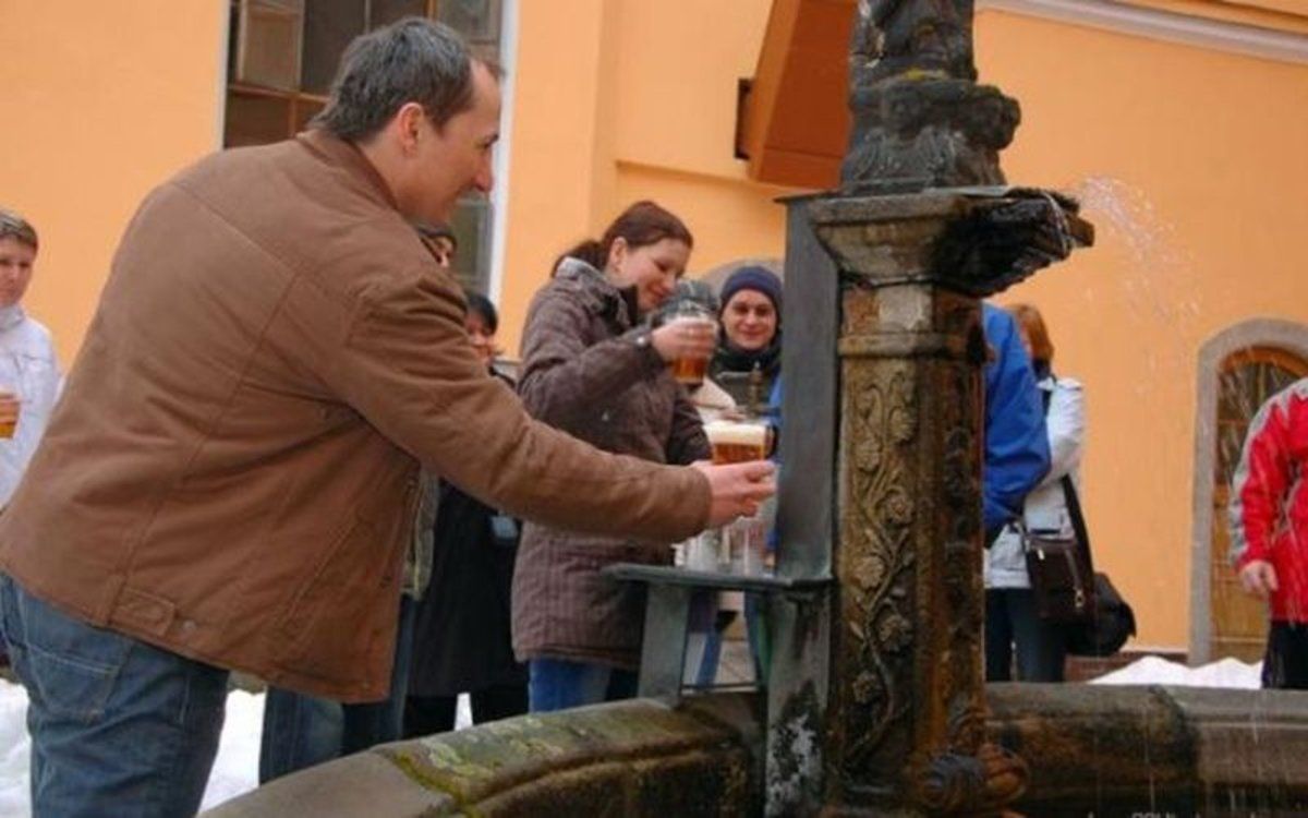 La fuente pública de cerveza en Eslovenia es la envidia de todo el mundo
